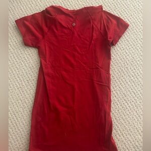 red lululemon swiftly tech